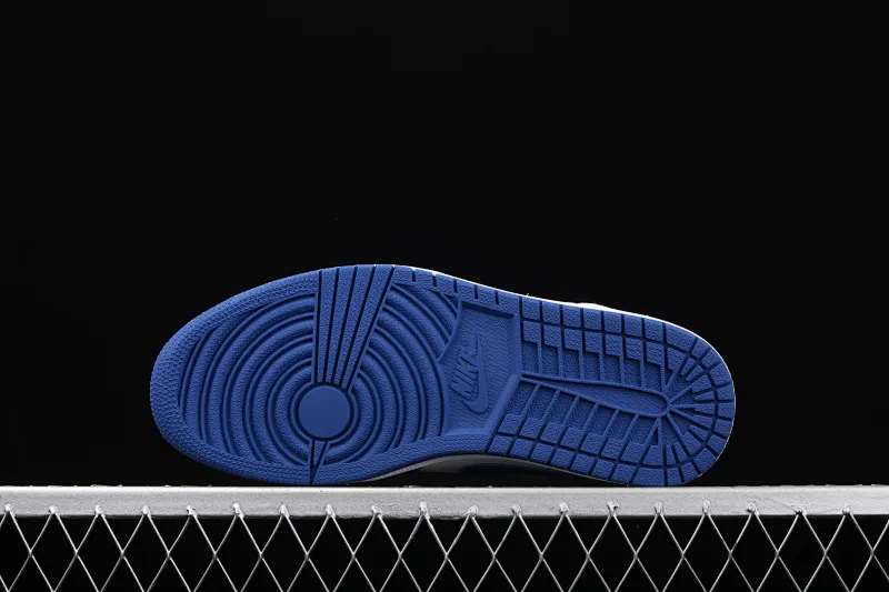 All categories Air Jordan Jordan series basketball shoes Air Jordan 1 Mid Air Jordan Mid AJ1 Joe 1 white and blue Little Lightning Zhongbang series basketball shoes 554724-114